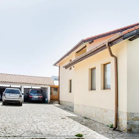 House Dali Belashtitsa
